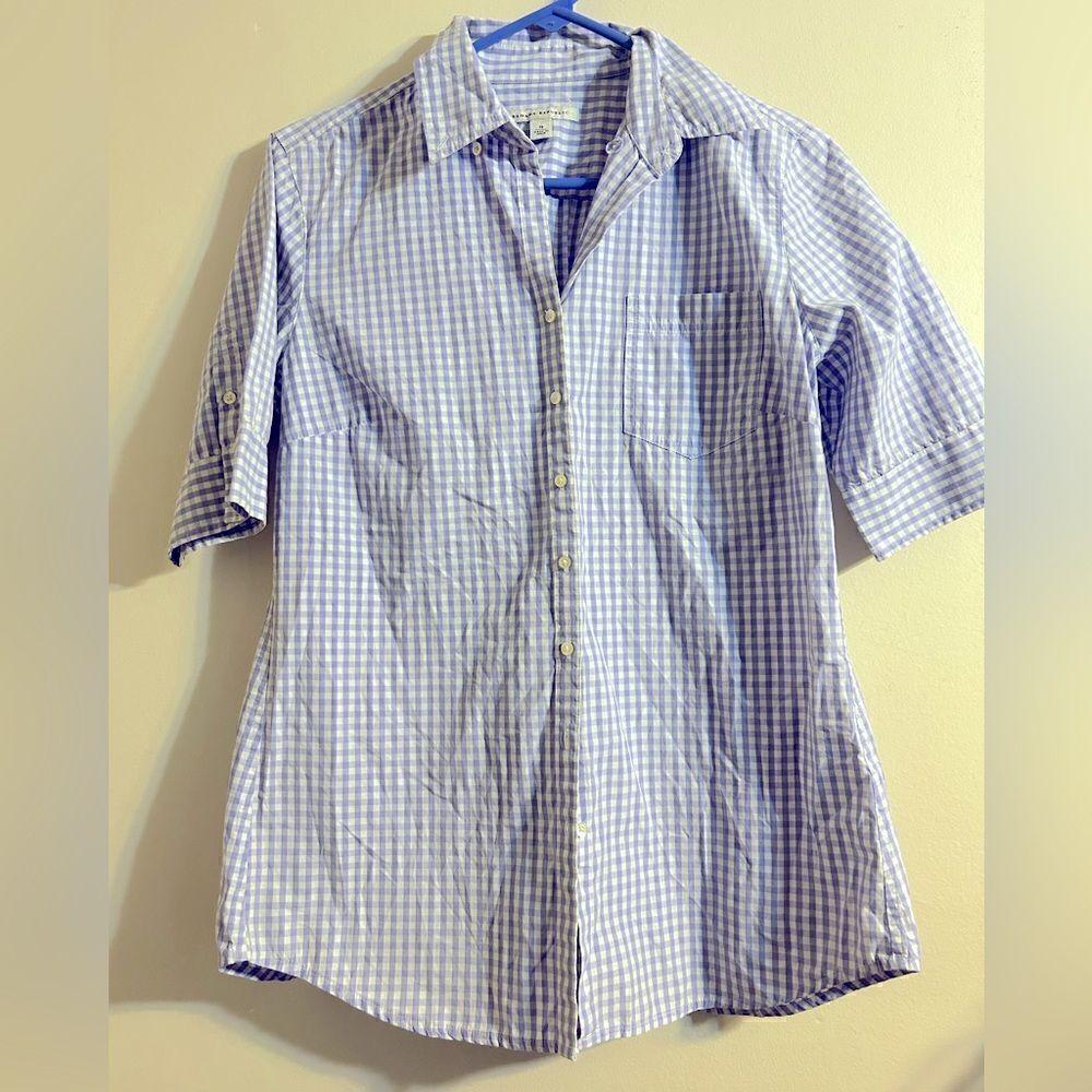 Bananaย Republic 3/4 button up light purple andโwhiteโplaidโblouseโsizeโmeduim